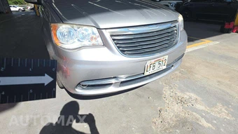 2015 Chrysler Town & Country Touring 121.2" WB - miniatura 48