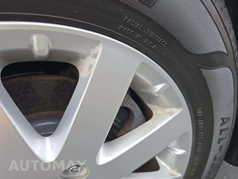 2015 Chrysler Town & Country Touring 121.2" WB - miniatura 24