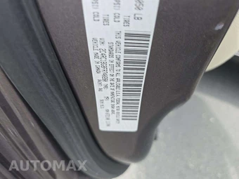 2015 Chrysler Town & Country Touring 121.2" WB - miniatura 5