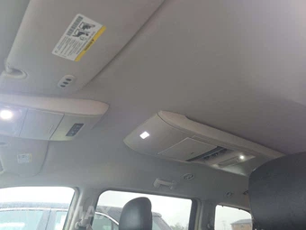 2015 Chrysler Town & Country Touring 121.2" WB - miniatura 11
