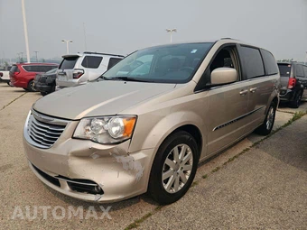 2015 Chrysler Town & Country Touring 121.2" WB
