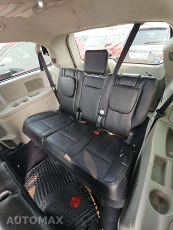 2015 Chrysler Town & Country Touring 121.2" WB – miniatura 14