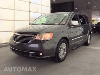 2015 Chrysler Town & Country Touring L 121.2" WB