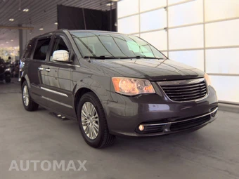 2015 Chrysler Town & Country Touring L 121.2" WB - miniatura 3