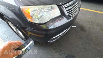 2015 Chrysler Town & Country Touring L 121.2" WB - miniatura 38
