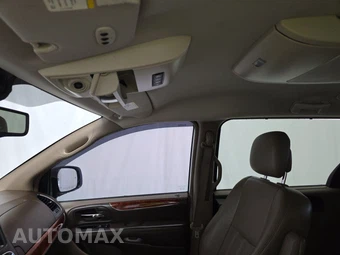 2015 Chrysler Town & Country Touring L 121.2" WB – miniatura 18