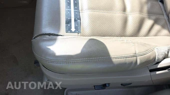 2015 Chrysler Town & Country Touring L 121.2" WB – miniatura 36