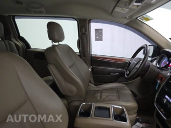 2015 Chrysler Town & Country Touring L 121.2" WB – miniatura 8