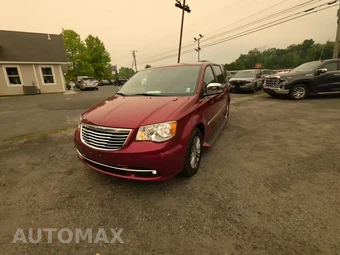 2015 Chrysler Town & Country Touring L 121.2" WB