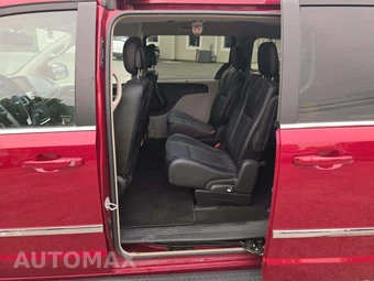 2015 Chrysler Town & Country Touring L 121.2" WB - miniatura 10