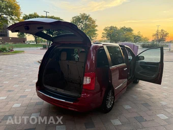 2015 Chrysler Town & Country Touring L - miniatura 21