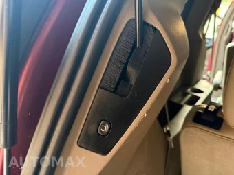 2015 Chrysler Town & Country Touring L - miniatura 22