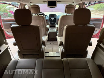 2015 Chrysler Town & Country Touring L - miniatura 23