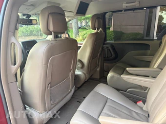 2015 Chrysler Town & Country Touring L - miniatura 32