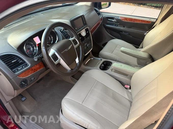 2015 Chrysler Town & Country Touring L - miniatura 34