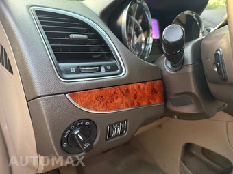 2015 Chrysler Town & Country Touring L - miniatura 35