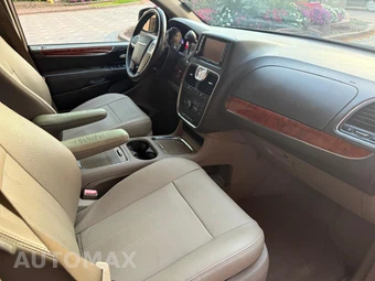 2015 Chrysler Town & Country Touring L - miniatura 48