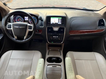 2015 Chrysler Town & Country Touring L - miniatura 49