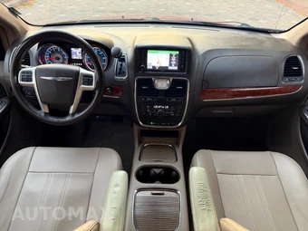 2015 Chrysler Town & Country Touring L - miniatura 50