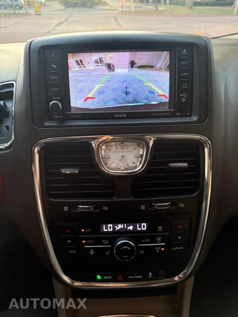 2015 Chrysler Town & Country Touring L - miniatura 53