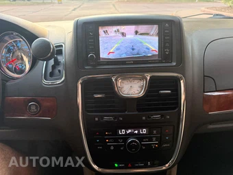 2015 Chrysler Town & Country Touring L - miniatura 54