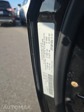 2015 Dodge Challenger R/T – miniatura 14