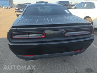 2015 Dodge Challenger R/T – miniatura 5