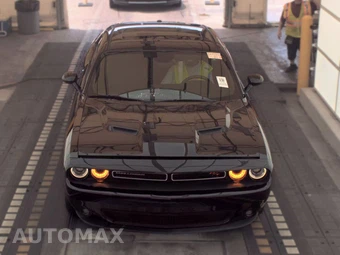 2015 Dodge Challenger R/T – miniatura 2