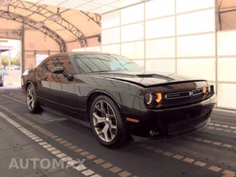 2015 Dodge Challenger R/T – miniatura 4