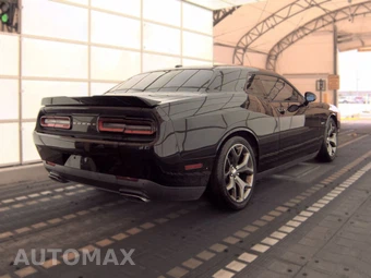 2015 Dodge Challenger R/T – miniatura 5