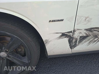 2015 Dodge Challenger R/T – miniatura 23