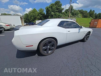 2015 Dodge Challenger R/T – miniatura 3