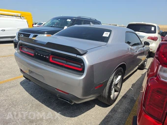 2015 Dodge Challenger R/T - miniatura 4