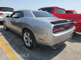 2015 Dodge Challenger R/T - miniatura 6