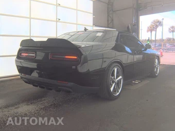 2015 Dodge Challenger R/T Plus - miniatura 4