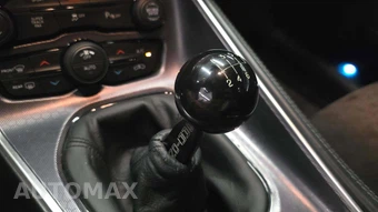 2015 Dodge Challenger R/T Scat Pack - miniatura 27
