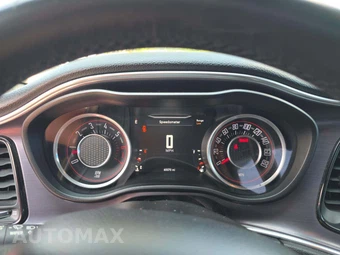 2015 Dodge Challenger R/T Scat Pack – miniatura 9