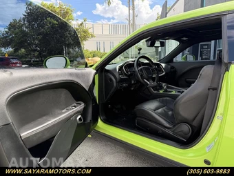 2015 Dodge Challenger SRT 392 - miniatura 14