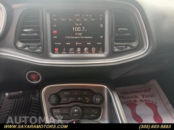 2015 Dodge Challenger SRT 392 - miniatura 18