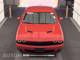 2015 Dodge Challenger SXT – miniatura 2