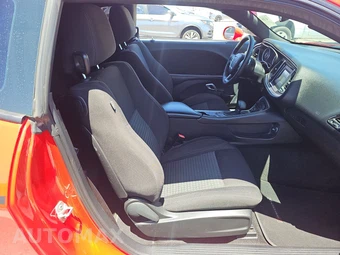 2015 Dodge Challenger SXT – miniatura 8