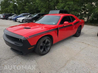 2015 Dodge Challenger SXT