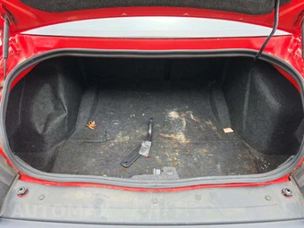 2015 Dodge Challenger SXT – miniatura 14