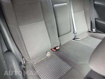 2015 Dodge Challenger SXT – miniatura 15