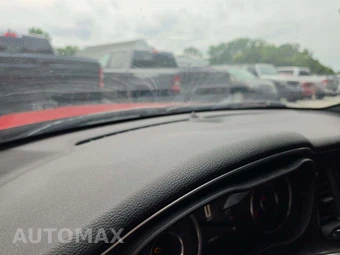 2015 Dodge Challenger SXT – miniatura 22