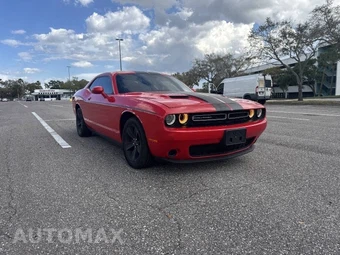 2015 Dodge Challenger SXT - miniatura 6
