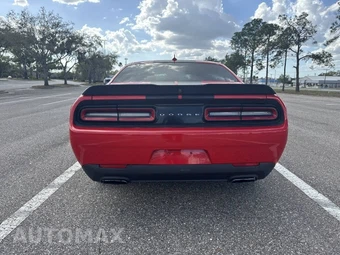 2015 Dodge Challenger SXT - miniatura 9
