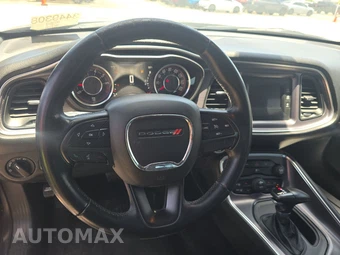 2015 Dodge Challenger SXT – miniatura 10