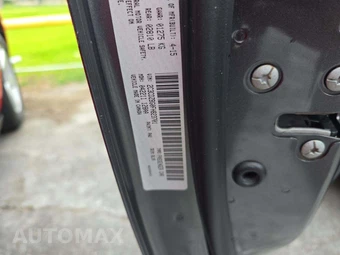 2015 Dodge Challenger SXT Plus – miniatura 5