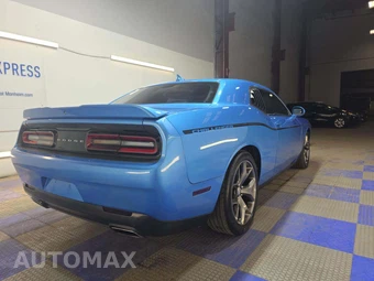 2015 Dodge Challenger SXT Plus - miniatura 3